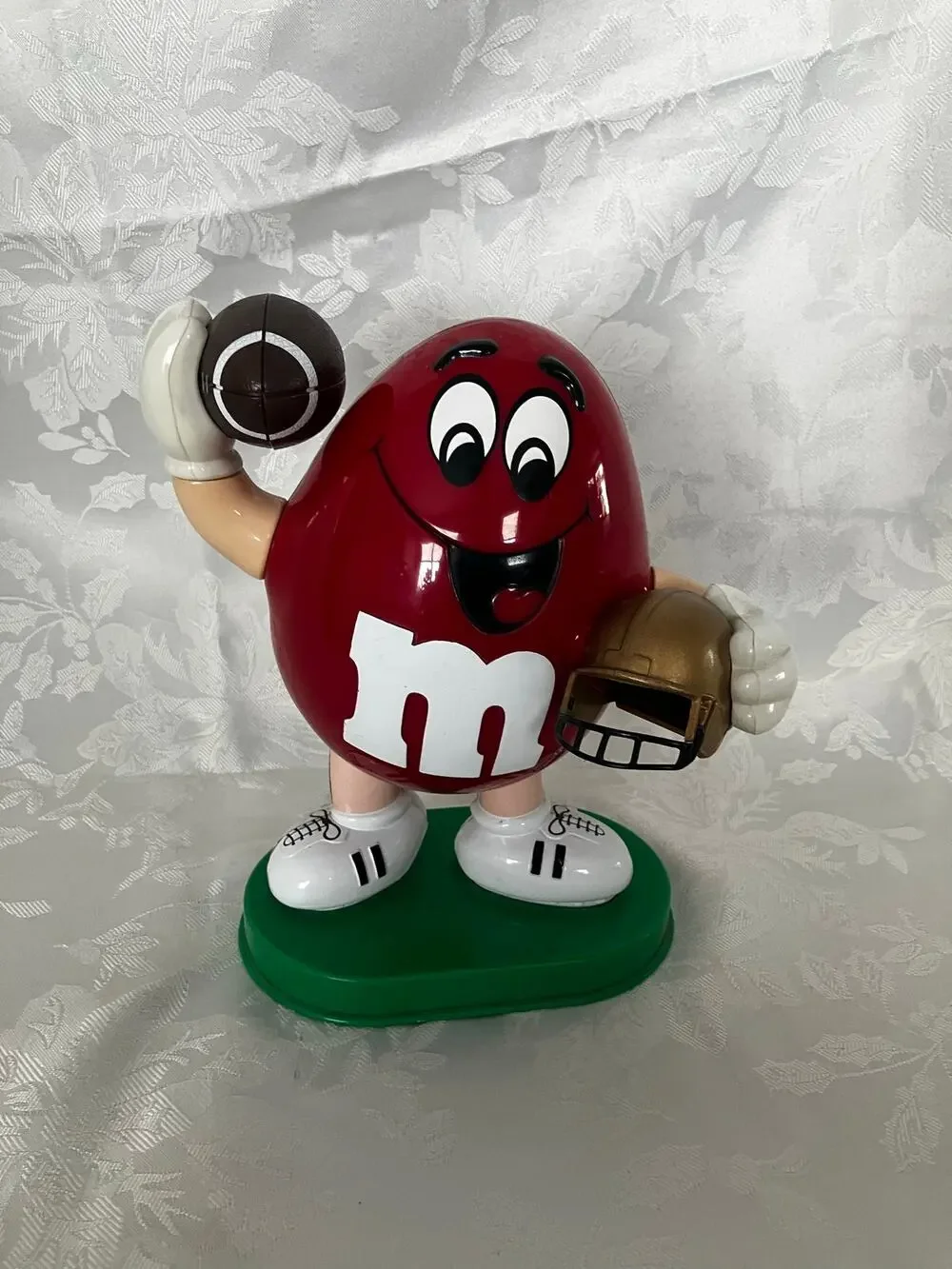 Vintage 1995 M&M's Red Football Player Candy Dispenser Sports Figure Mars